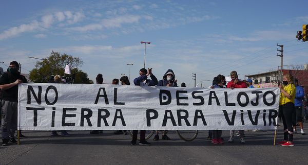 Toma de tierras en Guernica: masiva movilización contra el desalojo